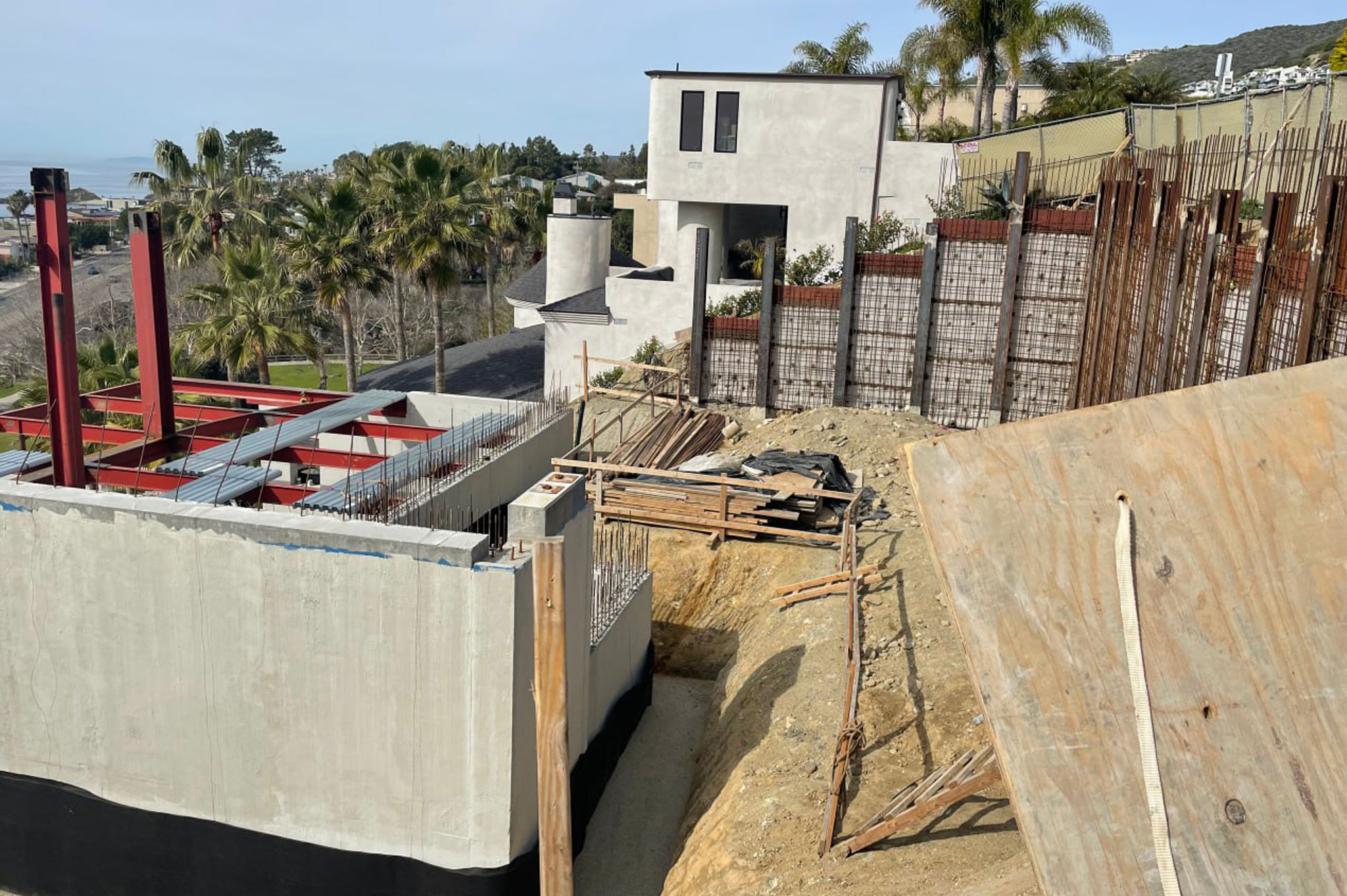 LAGUNA-BEACH-MONTEREY